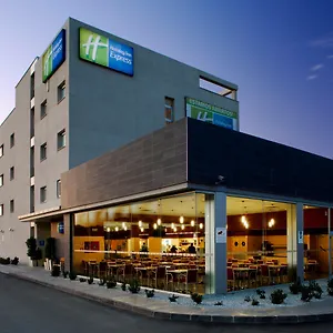 https://holiday-inn-express-malaga-airport.hotelsinnerja.org